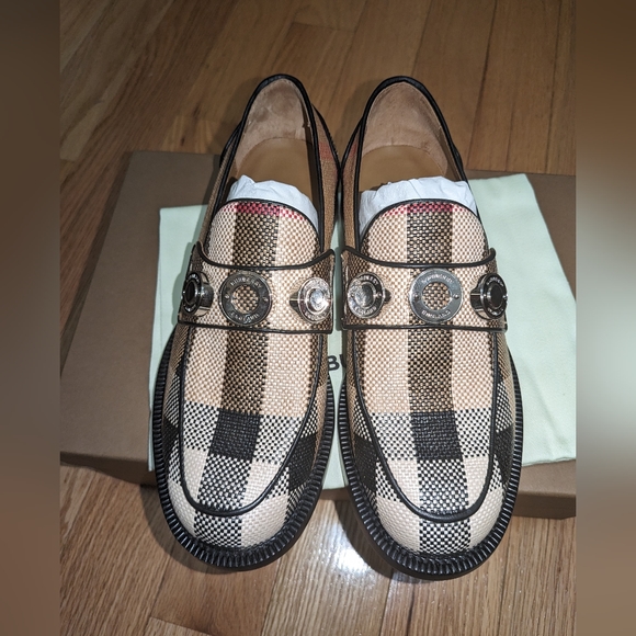 NEW BURBERRY BROADBROOK LOAFERS WITH STUDS - Picture 15 of 16